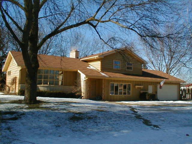 211 Hazel Ln., Hartland, WI 53029