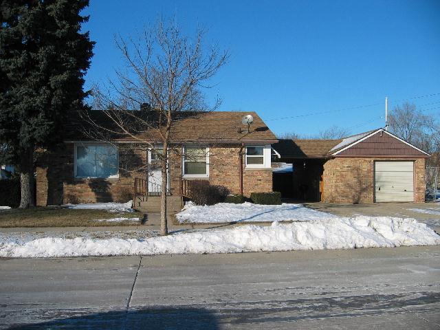 2714 48th St., Kenosha, WI 53140