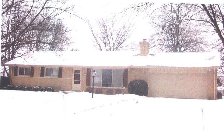 4460 S 114th St., Greenfield, WI 53228