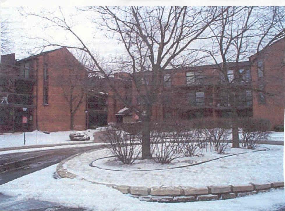 5200 S Tuckaway #128B, Greenfield, WI 53221