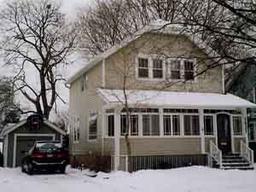 1621 N 69th St., Wauwatosa, WI 53213