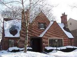 4648 N Woodburn St, Whitefish Bay, WI 53211