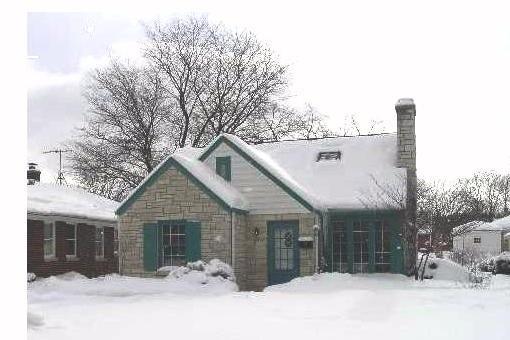 10523 W Wisconsin Ave., Wauwatosa, WI 53226