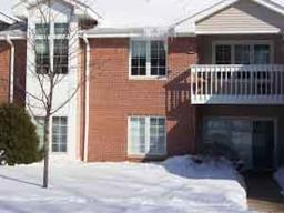 8939 S Woodbridge Dr., Greendale, WI 53219