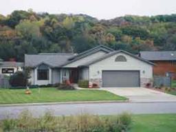 1917 Pinecrest Ave., Holmen, WI 54636