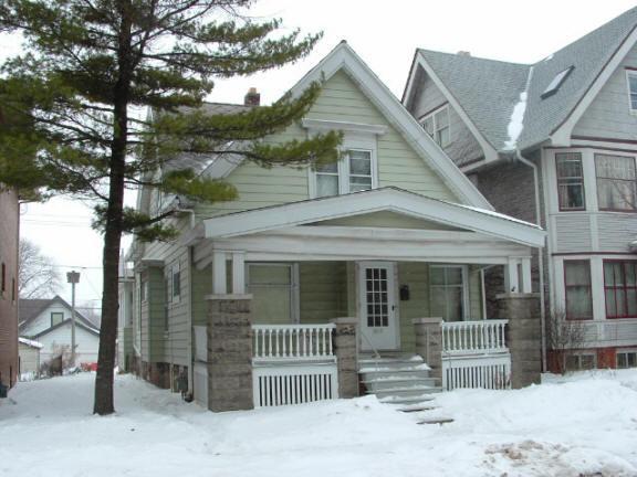 3055 N Newhall St., Milwaukee, WI 53211