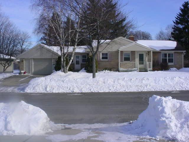 657 S 16th Ave., West Bend, WI 53095