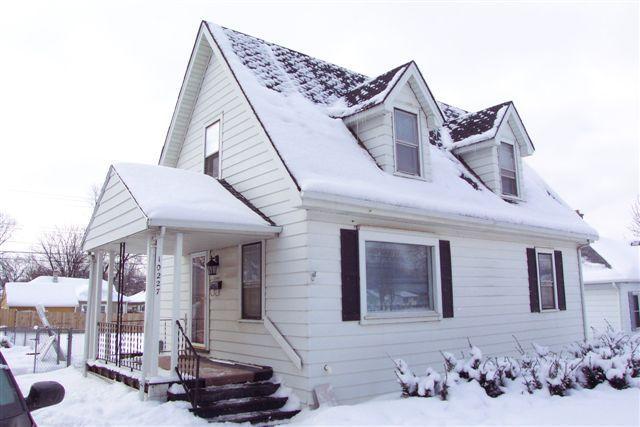 10227 W Bungalow Pkwy., West Allis, WI 53214