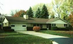 2765 Burlawn Pkwy, Brookfield, WI 53005