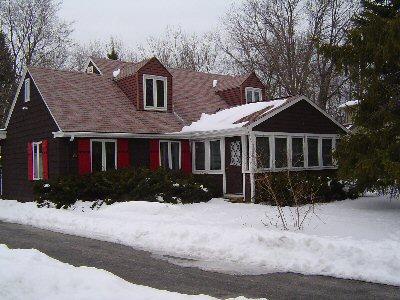 8205 N Santa Monica Blvd., Fox Point, WI 53217