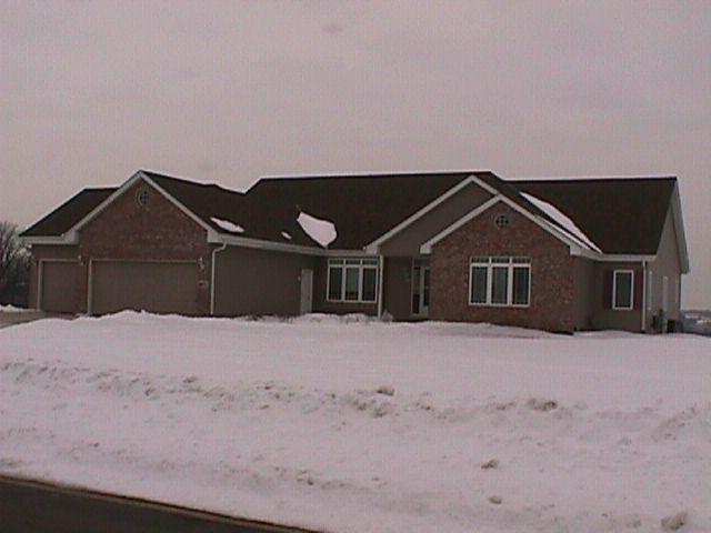 9077 S 49th St., Franklin, WI 53132