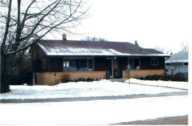 125 Windsor Dr., Waukesha, WI 53186