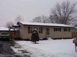 1512 Cliffview Dr., Holmen, WI 54636