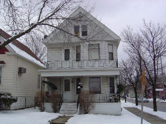 2701 S 14th St, Milwaukee, WI 53215