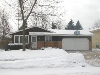 2113 Lenora Dr., West Bend, WI 53090