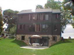 106 E Lake Ln., Richfield, WI 53017