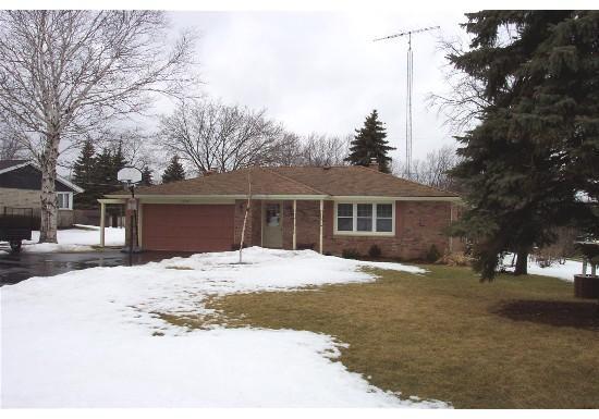 8710 Maplecrest Dr., Mount Pleasant, WI 53406