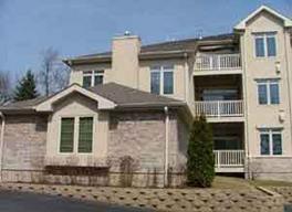 1717 W Green Tree Rd. #201, Glendale, WI 53209