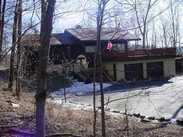 W5090 Highland Pl., Shelby, WI 54601