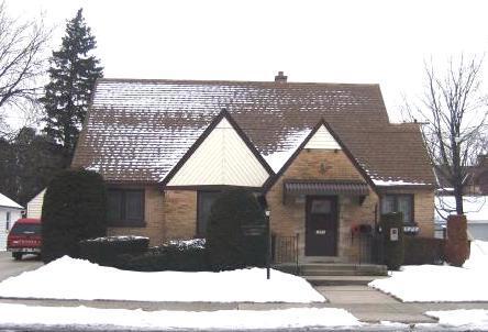 1905 Washington, New Holstein, WI 53061
