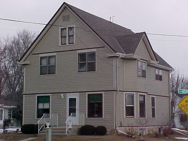 200 W Dekora, Saukville, WI 53080