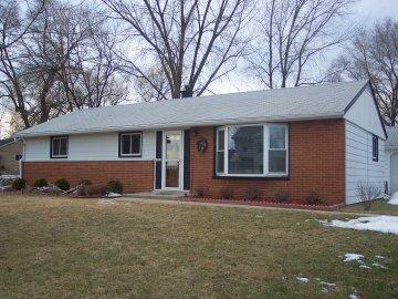 14516 W Janice Pl, New Berlin, WI 53151