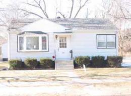 2218 S 15th St, La Crosse, WI 54601