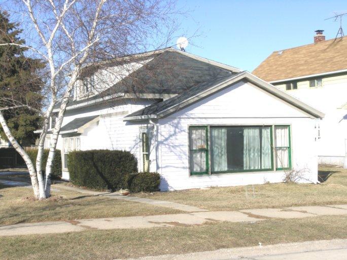 1106 Marshall Ave., South Milwaukee, WI 53172