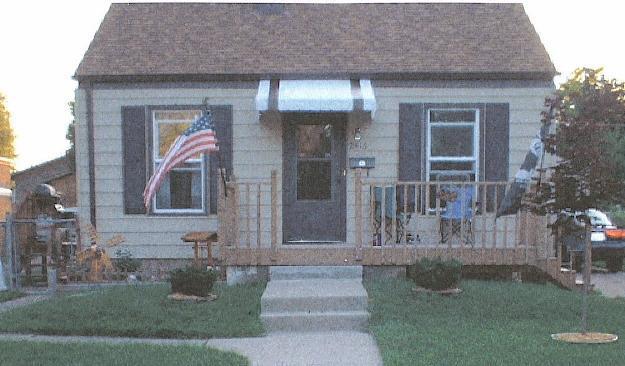 2416 West Lawn Ave., Racine, WI 53405