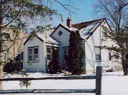 5512 N Hopkins, Milwaukee, WI 53209