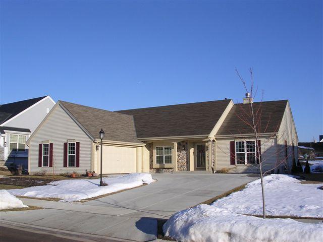 1006 Dana Ln., Waukesha, WI 53189