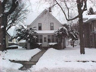 124 Teddy Ave., Hartford, WI 53027