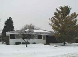 2726 Lincolnwood Dr., Racine, WI 53403