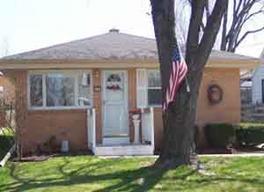 4040 S 89th St., Greenfield, WI 53228