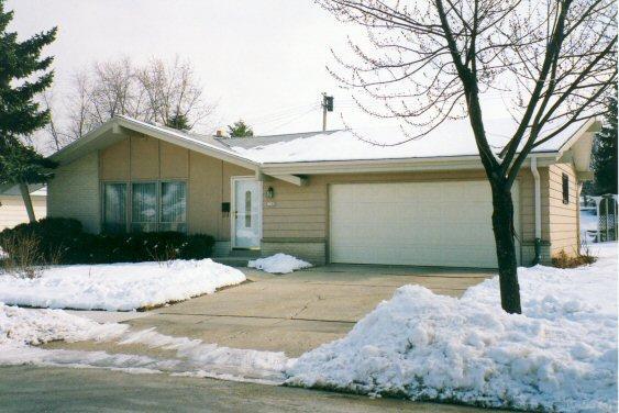 5388 Mulberry Dr., Greendale, WI 53129
