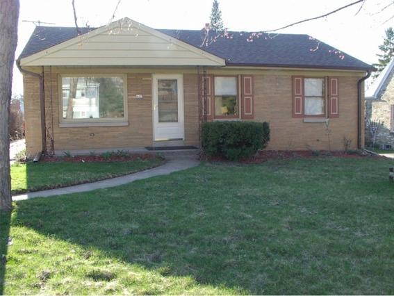 427 N 104th St., Wauwatosa, WI 53226