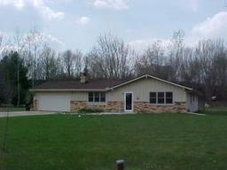 4869 Briarvale Dr., West Bend, WI 53095