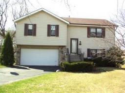 4657 N 118th St., Wauwatosa, WI 53225