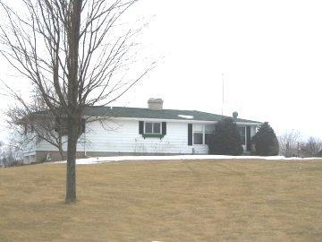 W3815 Scotch Heather Ln, Lafayette, WI 53121