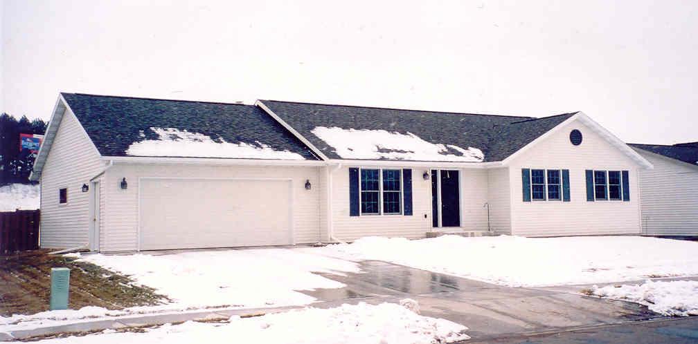 1306 S Cherry Ln., Holmen, WI 54636