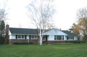 4735 N Parkside Dr., Wauwatosa, WI 53225