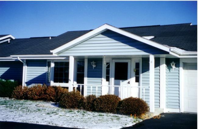 305 E 3rd Ave. #6, Elkhorn, WI 53121