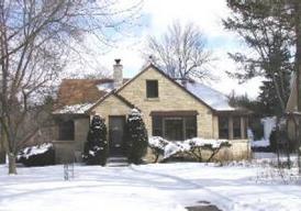 5702 S 113th St, Hales Corners, WI 53130