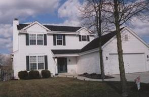2016 Stonehaven Ct., Waukesha, WI 53186