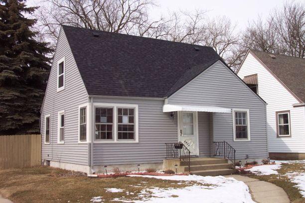 2430 Hayes Ave., Racine, WI 53405