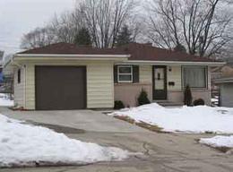 934 Ostergaard Ave., Racine, WI 53406