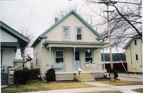 614 Goold St, Racine, WI 53402