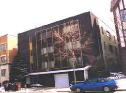 4434 N Oakland Ave #206, Shorewood, WI 53211