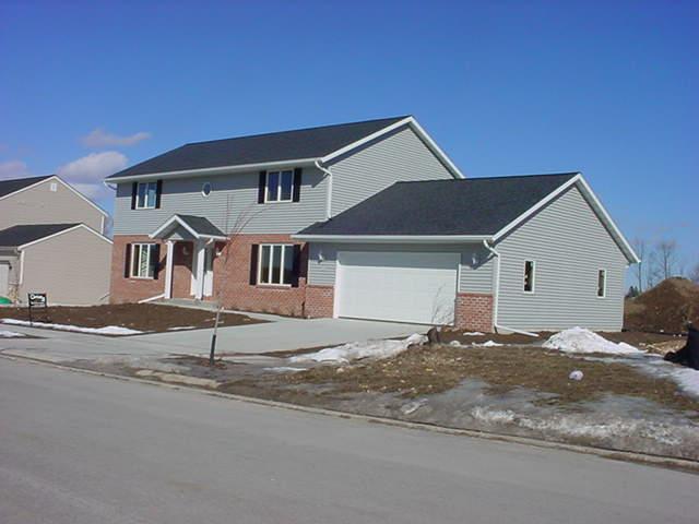 306 Northview Tr., Hartford, WI 53027