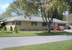 9707 W Fiebrantz Ave, Wauwatosa, WI 53222